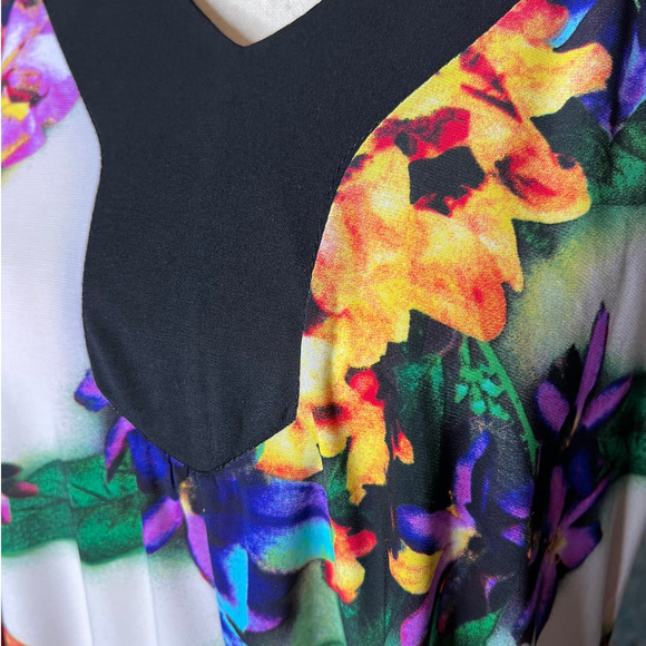 Susan Lawrence Blouse Size L in Multicolored Floral Print Asymmetrical Hemline - Picture 2 of 5